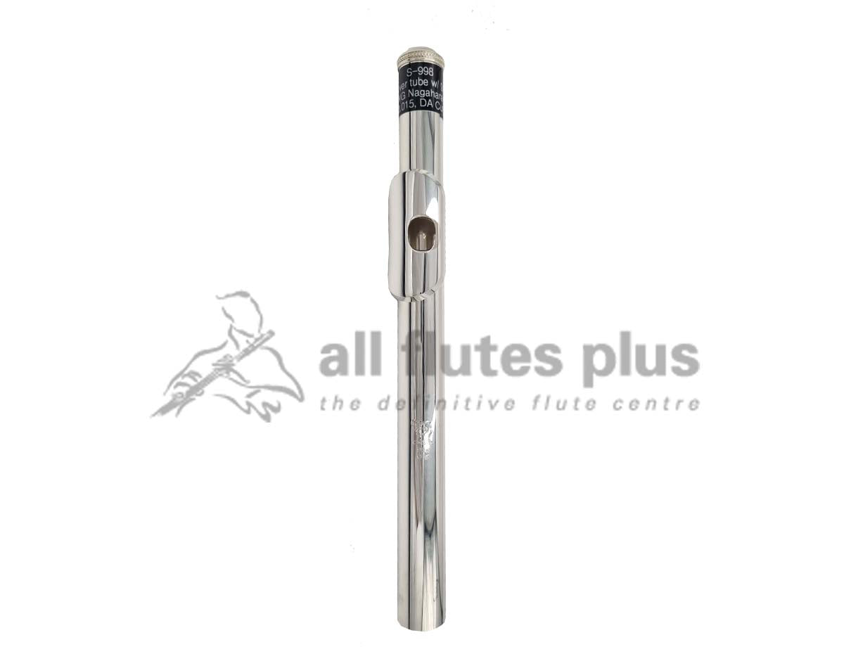 A Nagahara 950 silver headjoint with an 18k white gold riser for a flute, displayed against a white background with a watermark of 'allflutesplus.com' across the image.