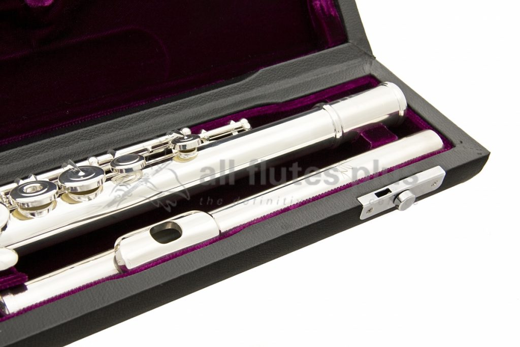 Trevor James Performers Cantabile Flute close up of headjoint, left hand body tube and keywork, displayed in its open flute case
