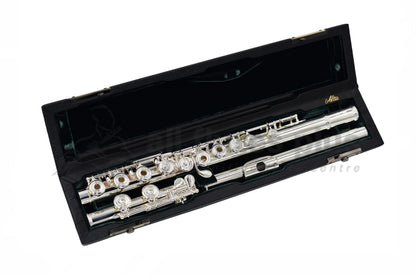 An Altus A10 flute displayed in an open case, revealing the silver body, headjoint, and mechanism