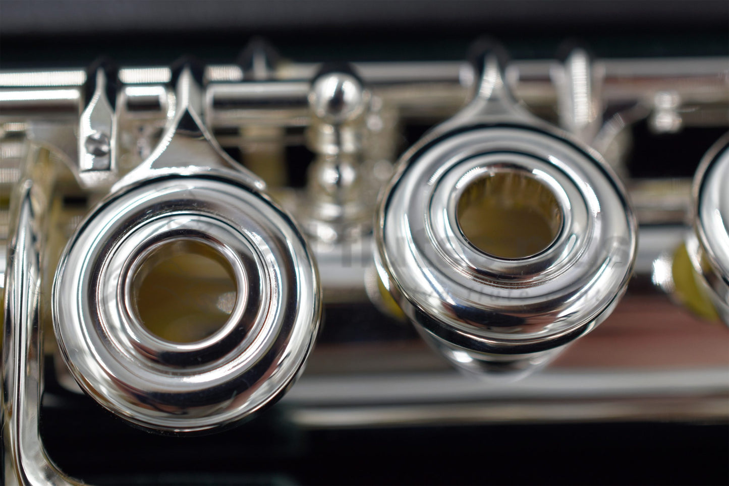 Altus A9 Flute close up of open hole keys 