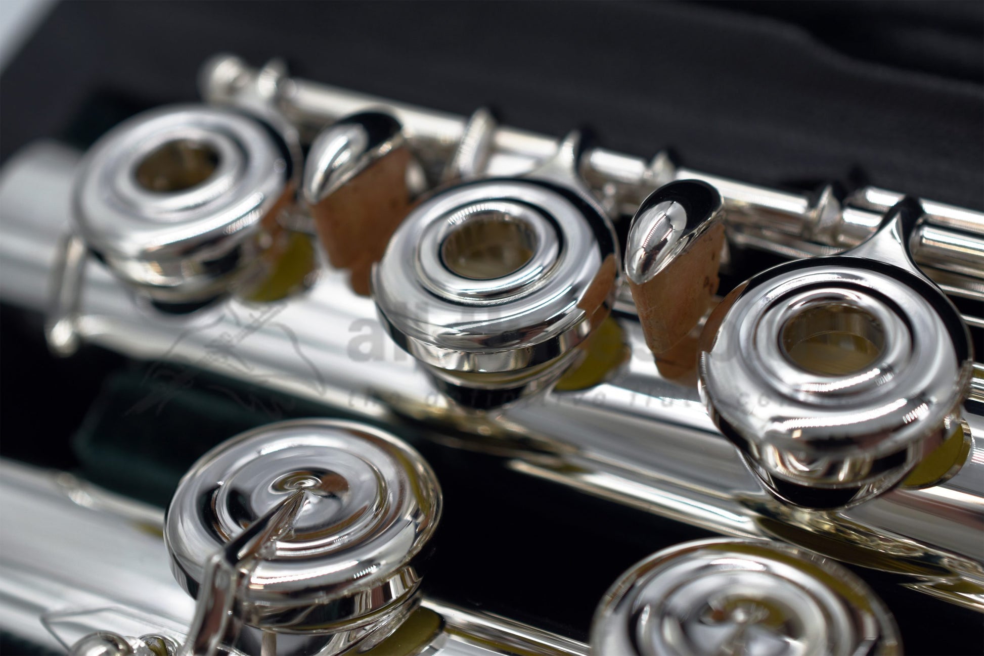 Altus A9 Flute close up on silver keywork on right hand mechanism 