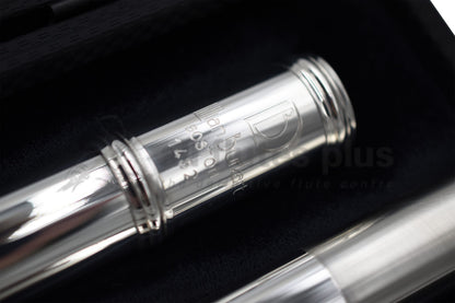 Burkart Elite flute close up of Lillian Burkart Boston logo on body joint 