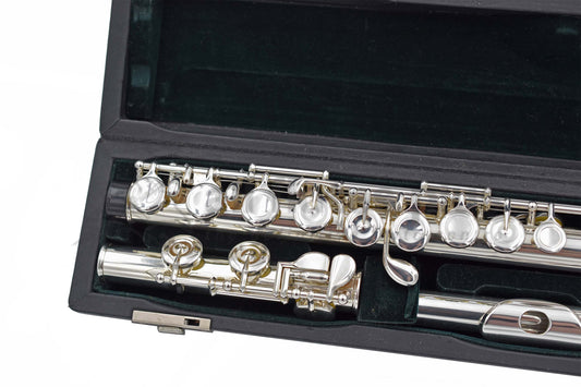 Pearl Pre-owned PF-665E Flute C7934