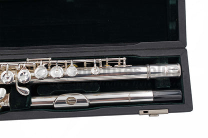 Pearl Pre-owned PF-665E Flute C7934