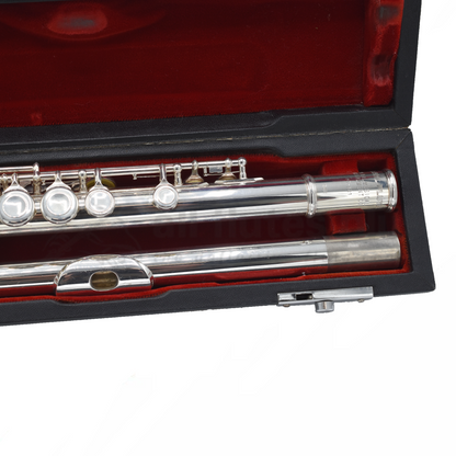 Pre-owned Pearl PF-521 Flute C8158