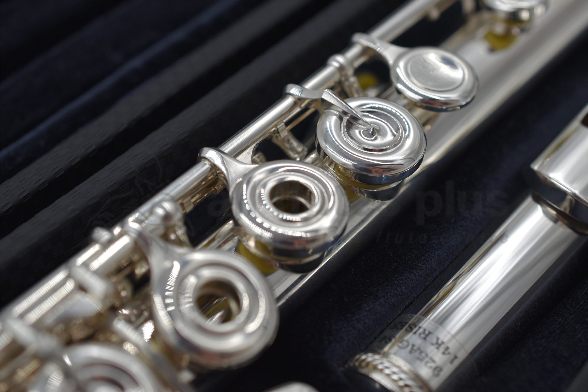 Burkart Elite flute close up of left hand open hole keywork and mechanism 