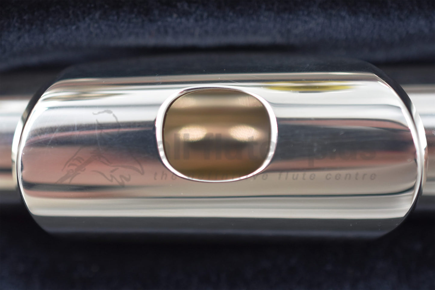 Burkart Elite flute close up of lip plate and embouchure 