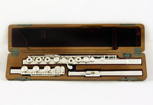 Miyazawa BR958-2 flute displayed in its case, showing the instrument's keys and body.