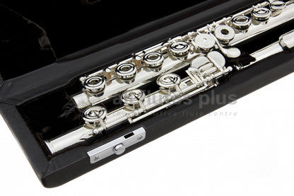 Miyazawa PB402RE Flute displayed in its open case, close up of B footjoint and open hole body joint keywork and mechanism 