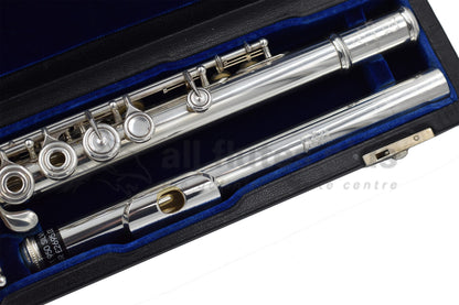 Nagahara Pre-Owned Handmade Silver Flute with 18K Gold Riser headjoint close up