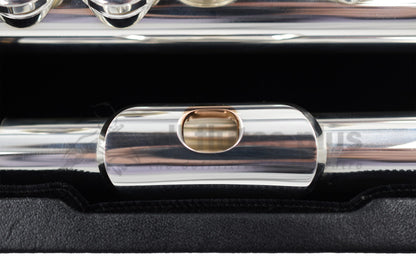 Close up of 14K gold riser on Nagahara flute headjoint set inside the flute case
