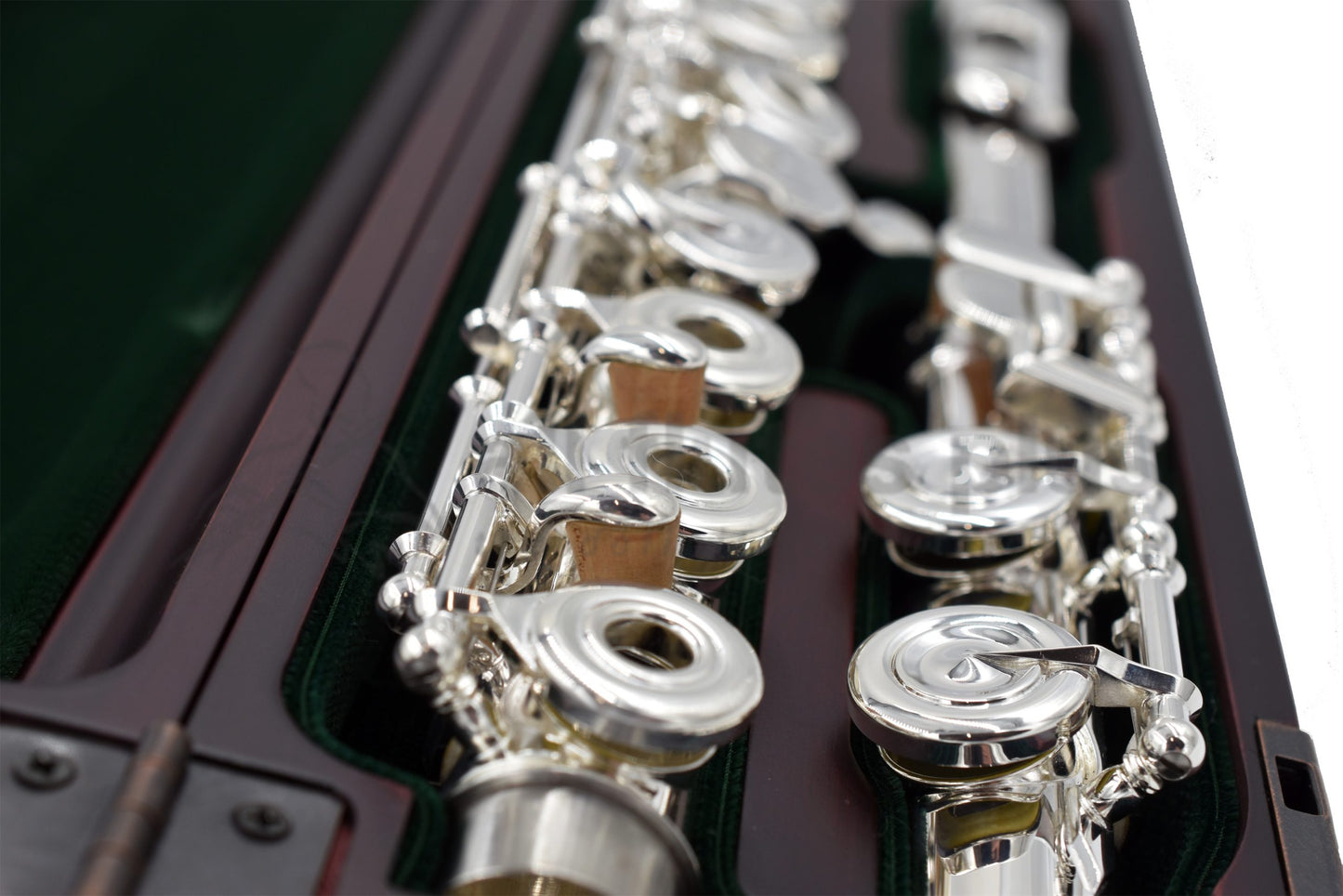 Close up of body tube, footjoint and mechanism of Pearl PF 695RE flute 