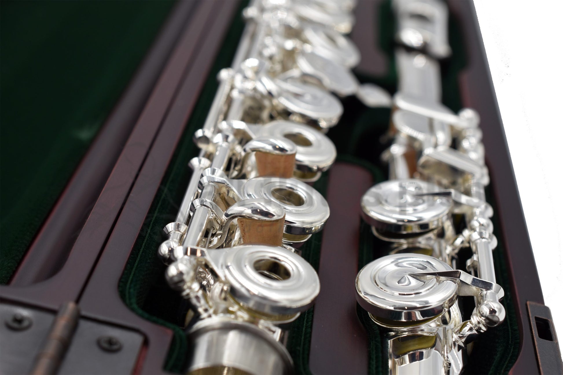 Close up of body tube, footjoint and mechanism of Pearl PF 695RE flute 