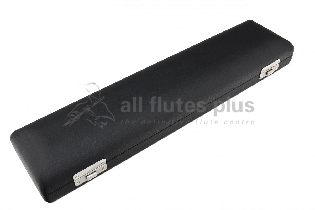 Pearl Quantz Flute closed hard case in black