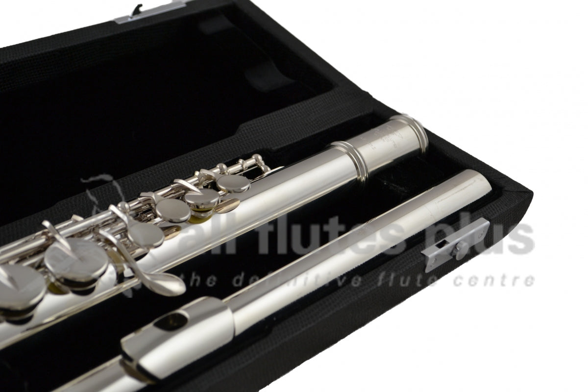 Sankyo Af201 Alto flute close up of headjoint, left hand body tube and keywork, displayed in its open flute case