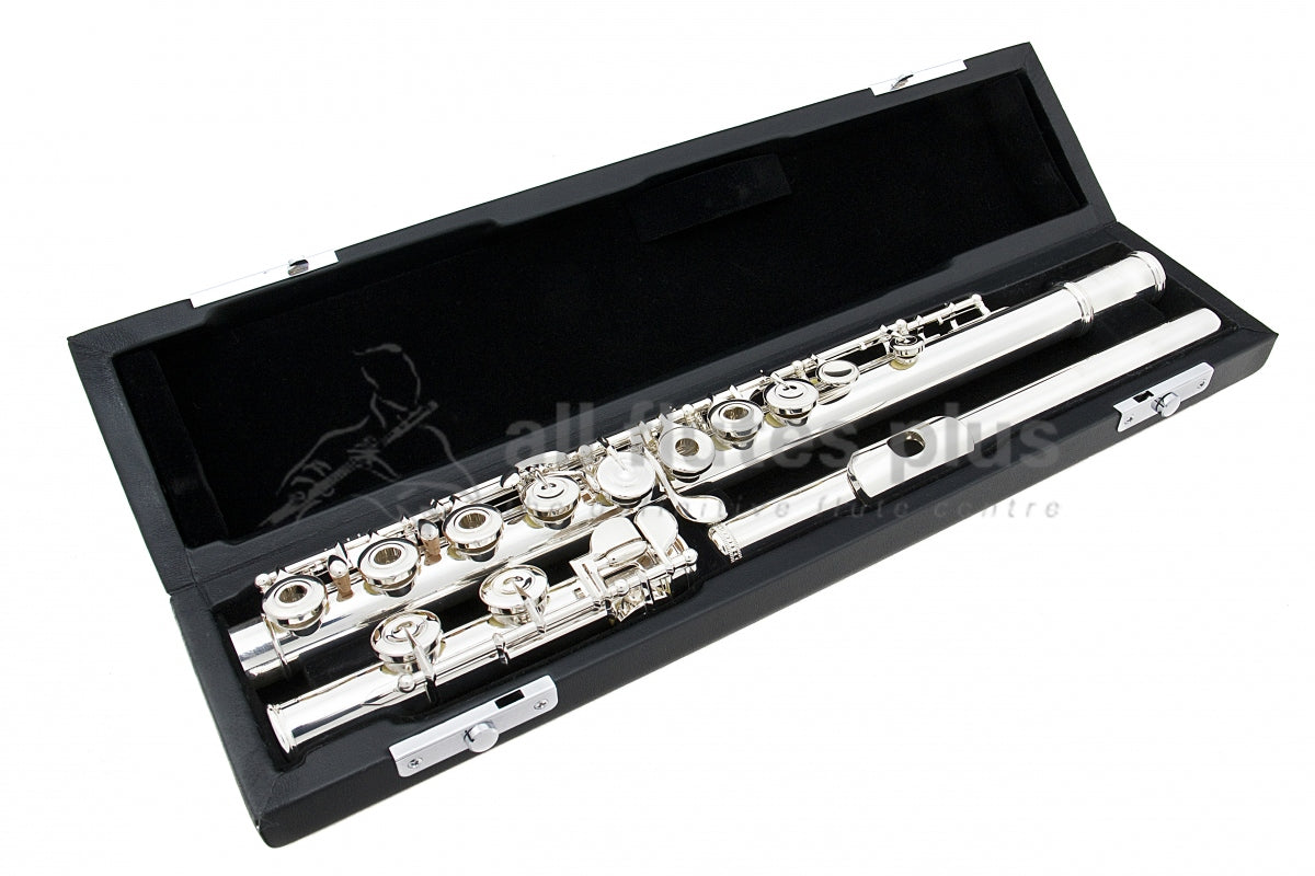 Sankyo CF401RE Flute displayed in its open flute case