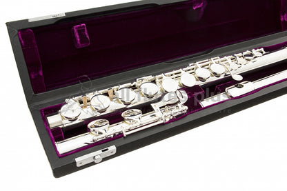 Trevor James Performers Alto Flute close up of right hand closed hole keywork, body tube and C footjoint mechanism, displayed in its open flute case  
