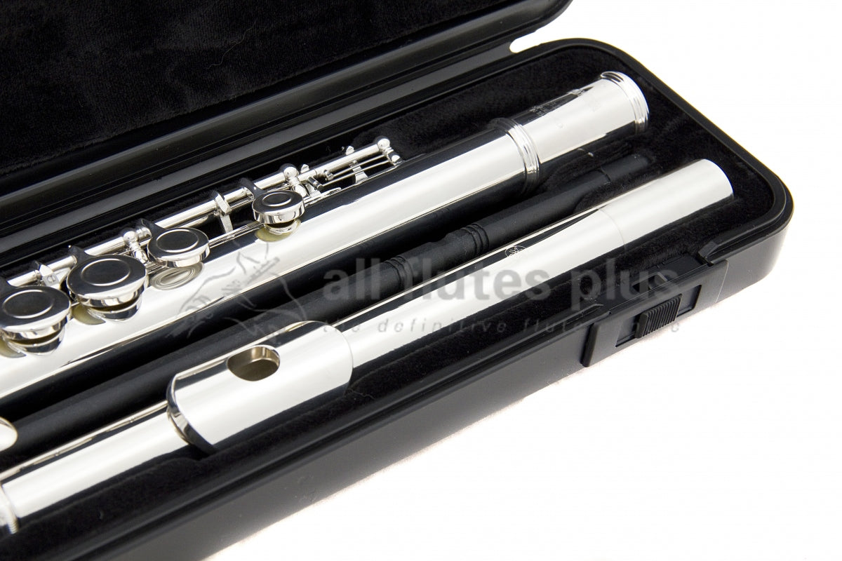 Yamaha YFL311 Flute Close Up
