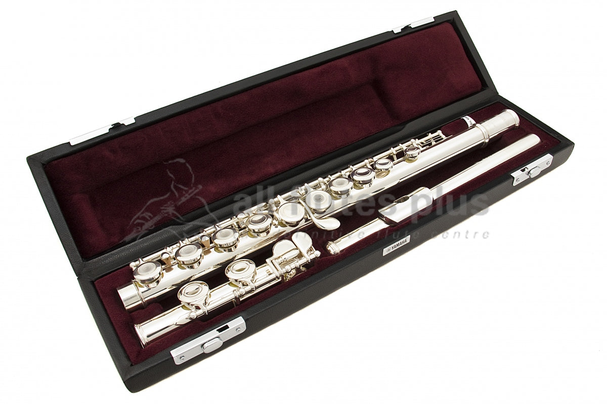 Yamaha YFL472RE Flute 