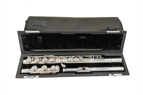Sankyo CF301E Pre-Owned Flute-c8556